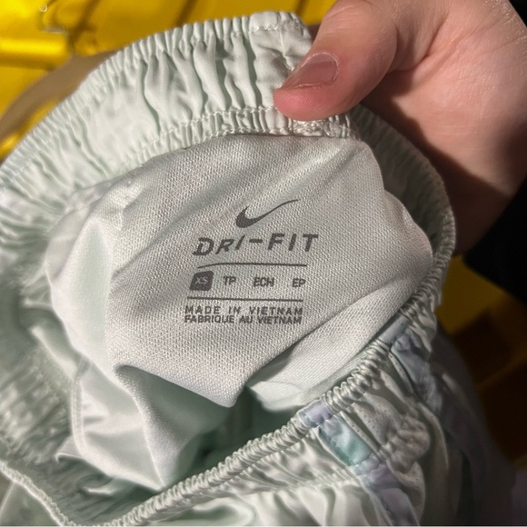 Nike Dri Fit Running Shorts Teal Size XS - Picture 7 of 7
